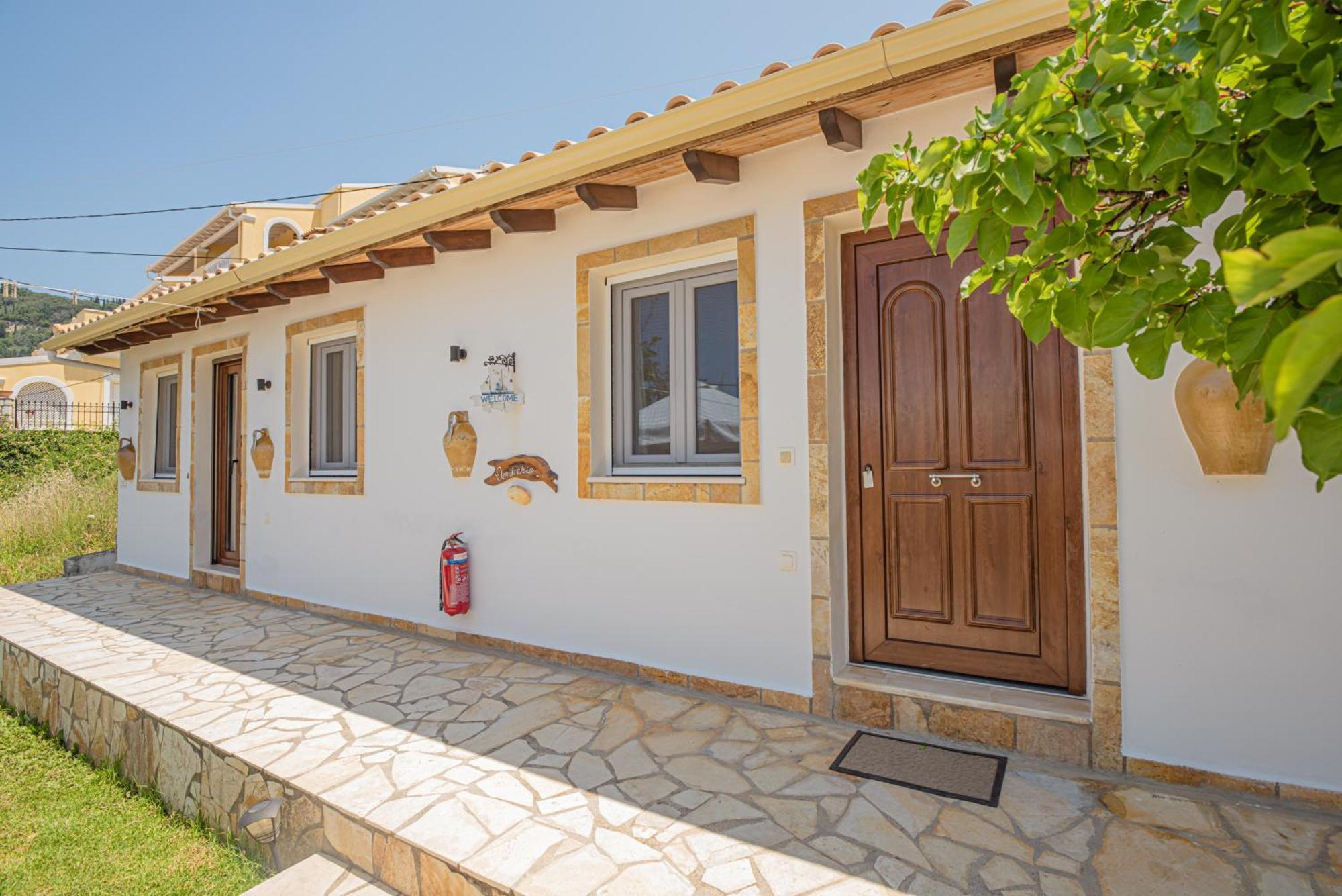 Elena'S Seaside Apartments & Studios Agios Gordios  Exterior photo